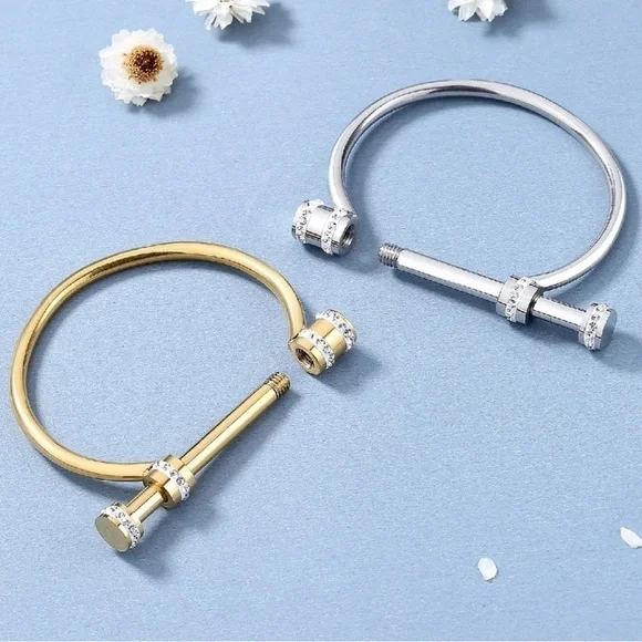 18K White Gold (Rhodium) Unisex Shackle With Diamond Accent Cuff Bangle Bracelet - Picture 4 of 6